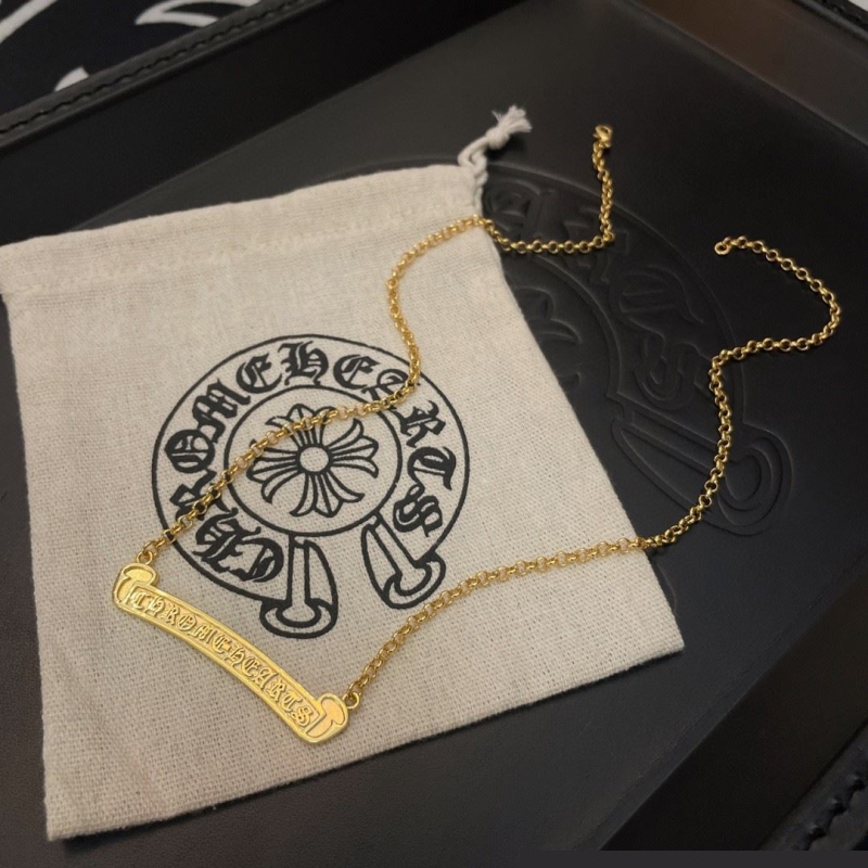 Ch**me He**ts necklaces